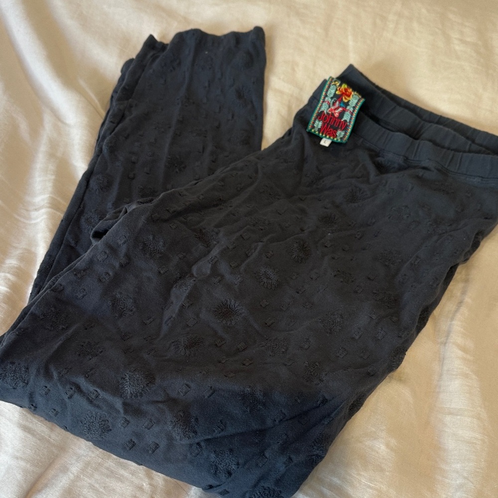Johnny Was embroidered leggings size L - Picture 3 of 4